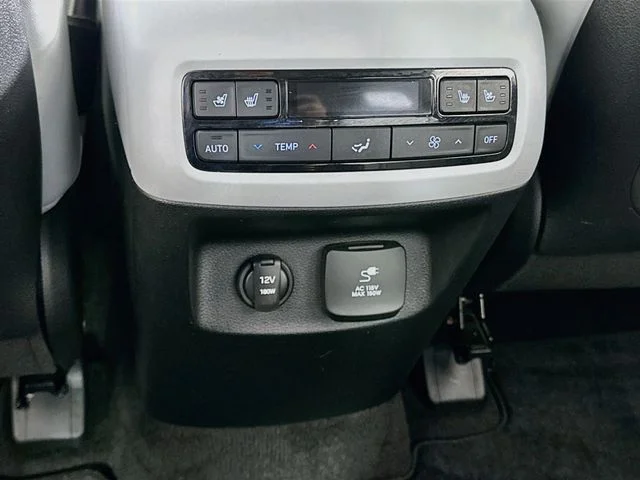 Certified Used 2025 Black Hyundai SEL Premium image 13