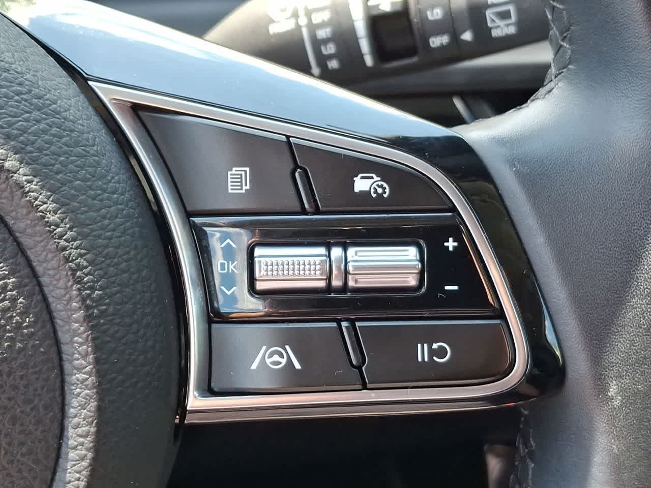 Certified Used 2025 Clear White / Black Roof Kia S image 24