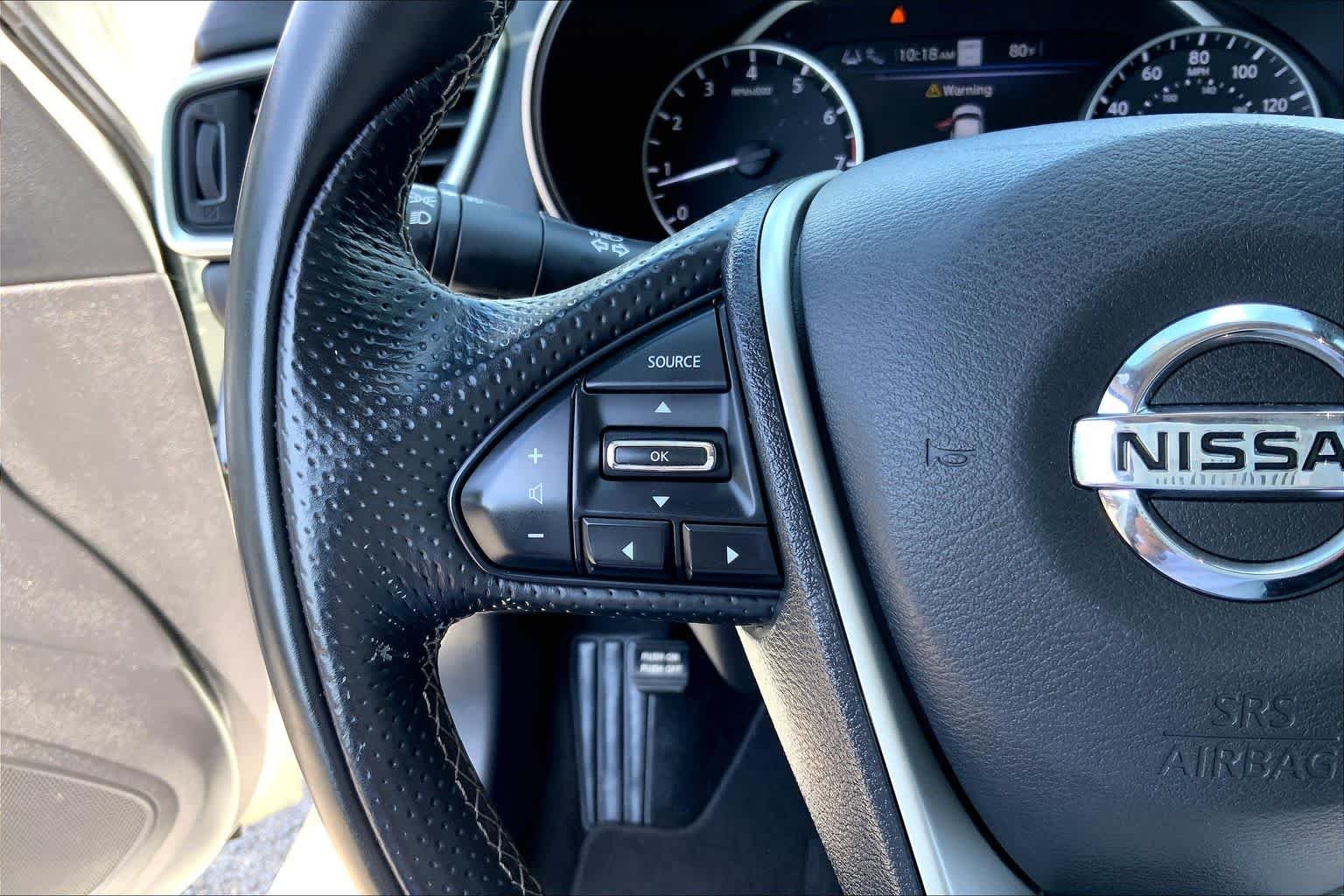 Certified Used 2019 Pearl White Tricoat Nissan Platinum image 21