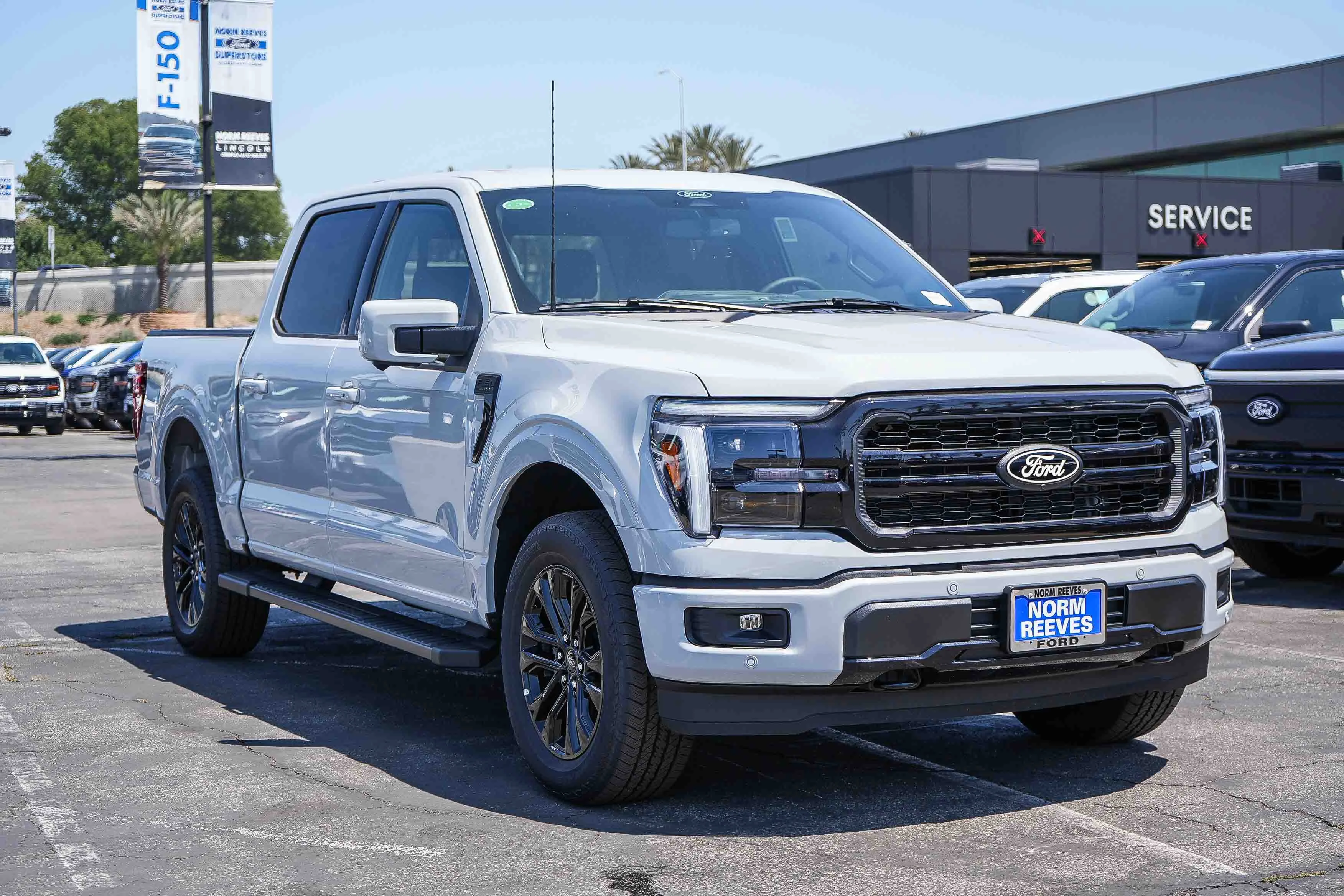 New 2026 Avalanche Ford Lariat® image 3