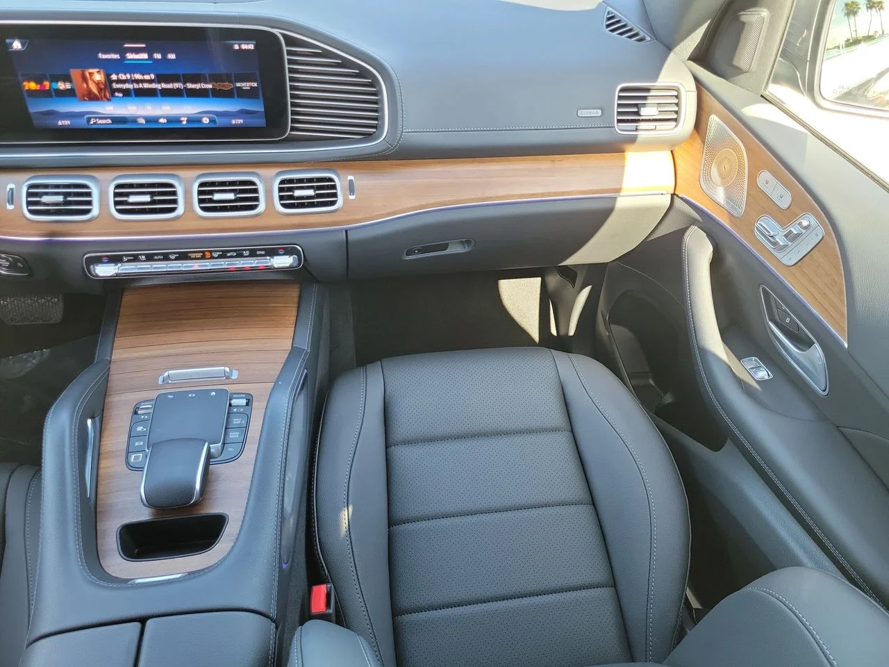 Certified Used 2026 Gray Mercedes-Benz GLE 350 image 17