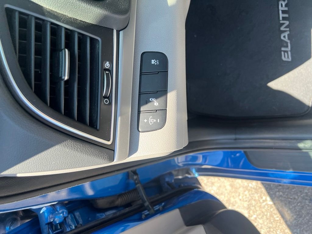 Used 2018 Blue Hyundai Value Edition image 16