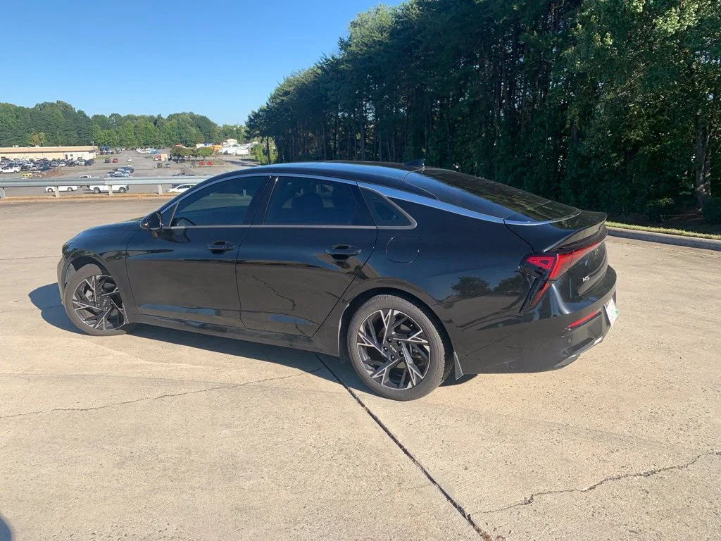 Used 2025 Black Kia GT-Line image 8