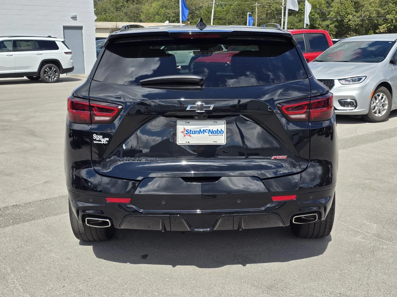 Used 2023 BLACK Chevrolet RS image 6