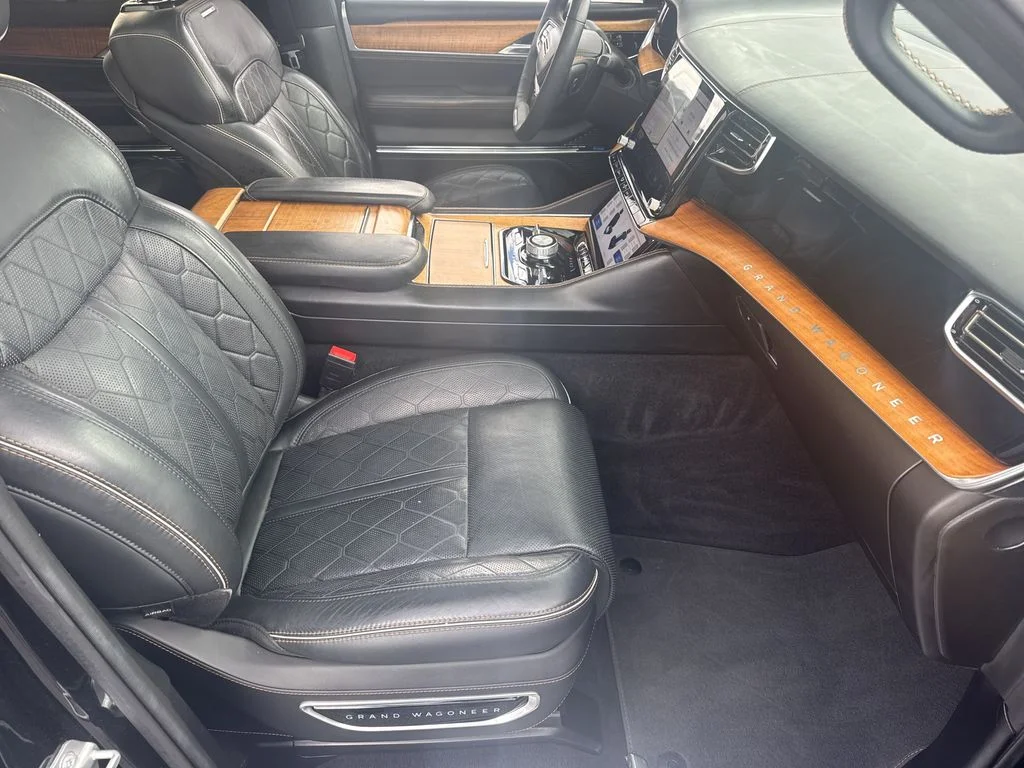 Used 2023 Black Jeep Series III image 13