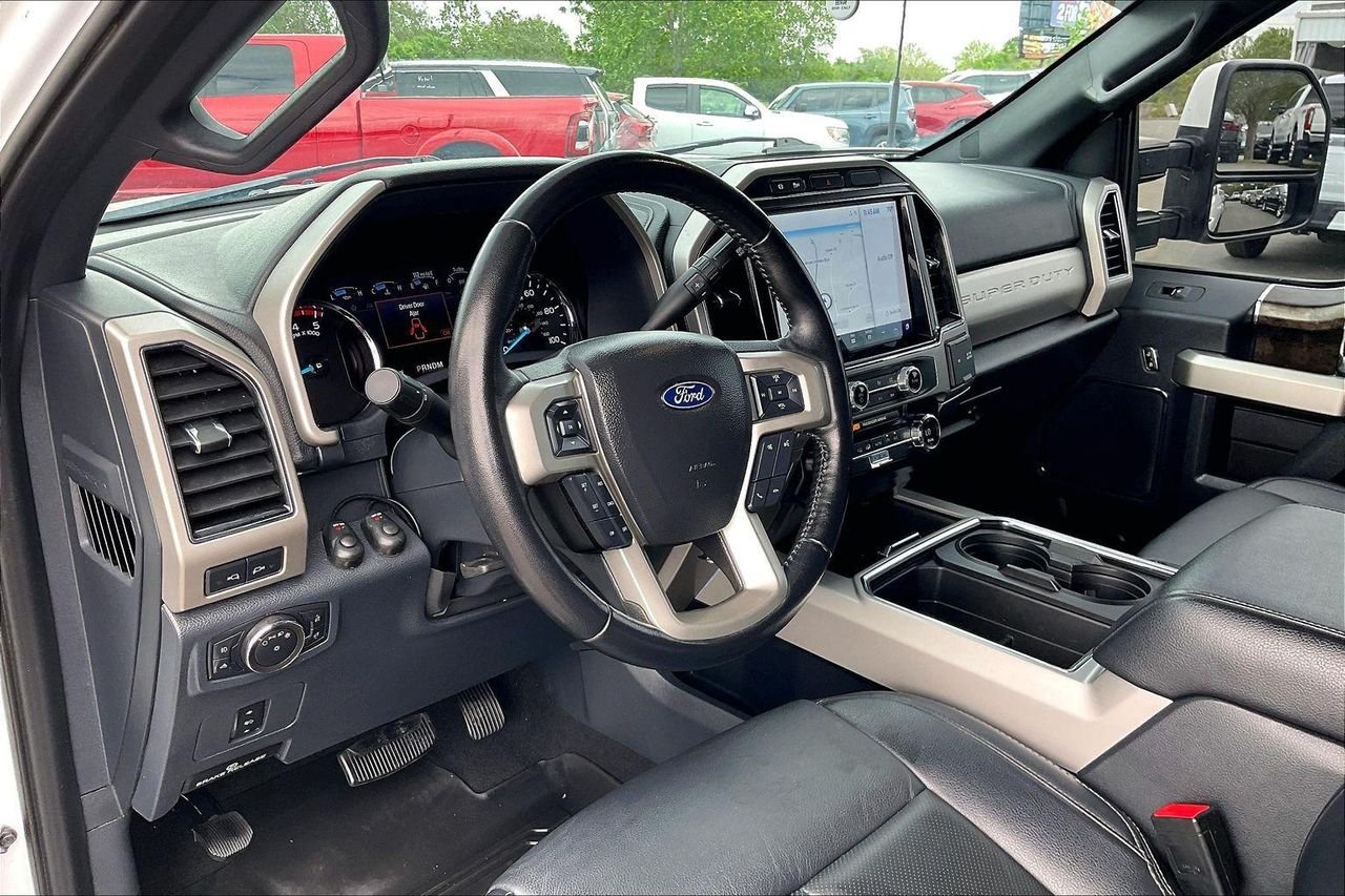 Used 2022 OXFORD WHITE Ford LARIAT image 19