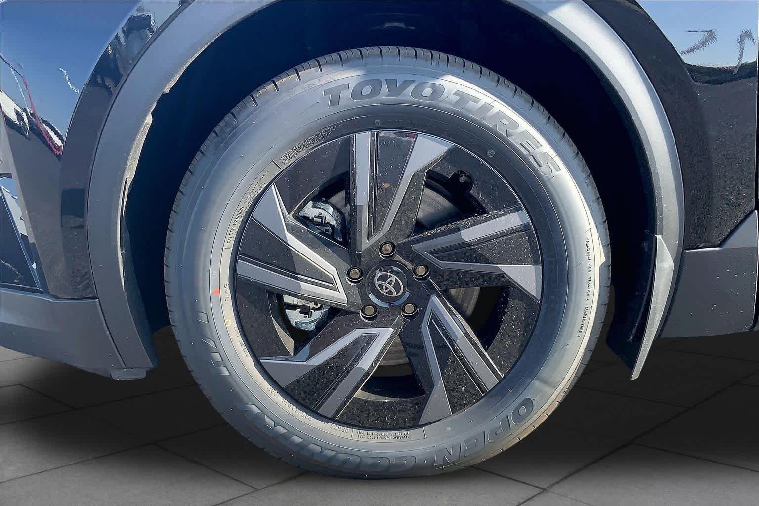 2026 Toyota C-HR SE - Photo 11