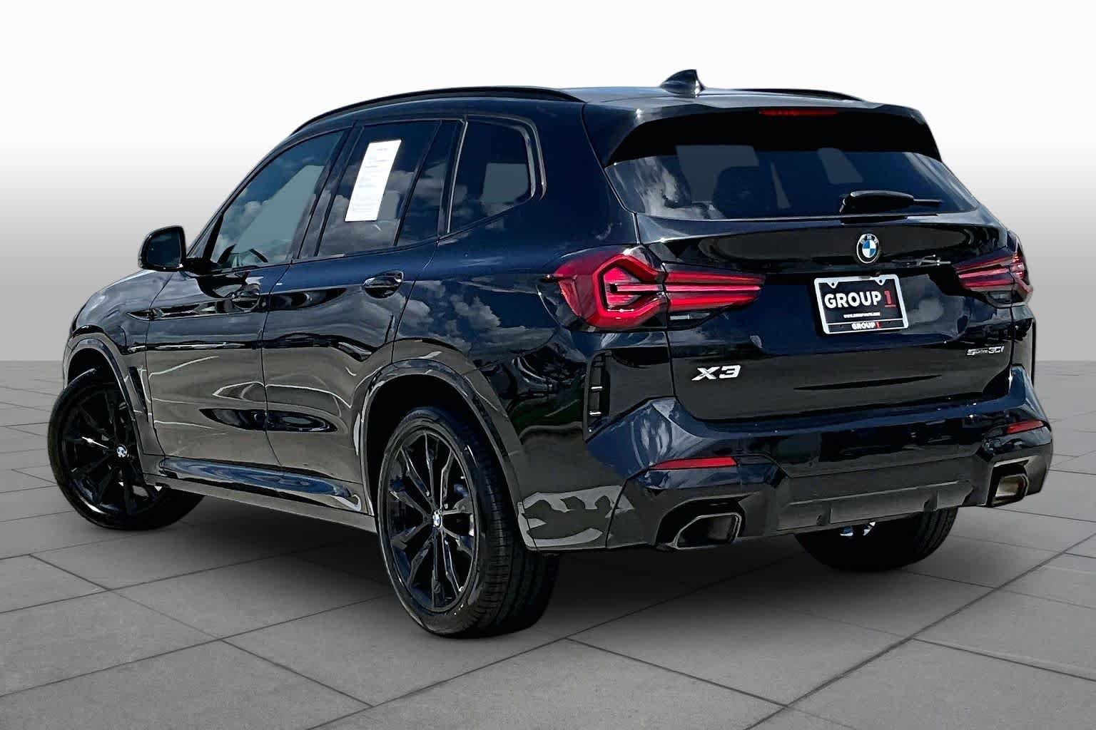 Used 2023 Black Sapphire Metallic BMW sDrive30i image 11