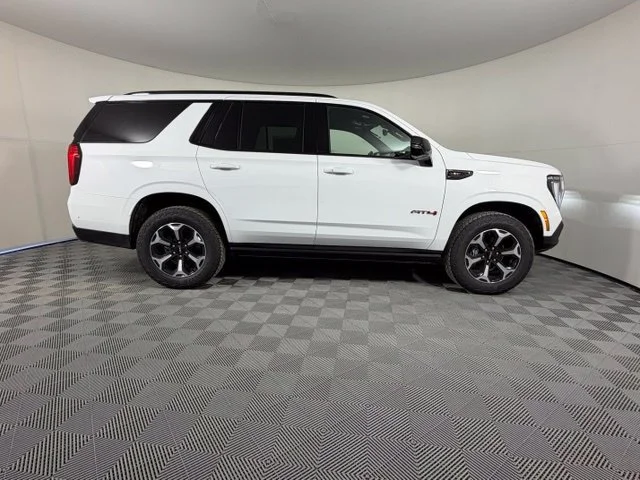 2026 GMC Yukon AT4 - Photo 8
