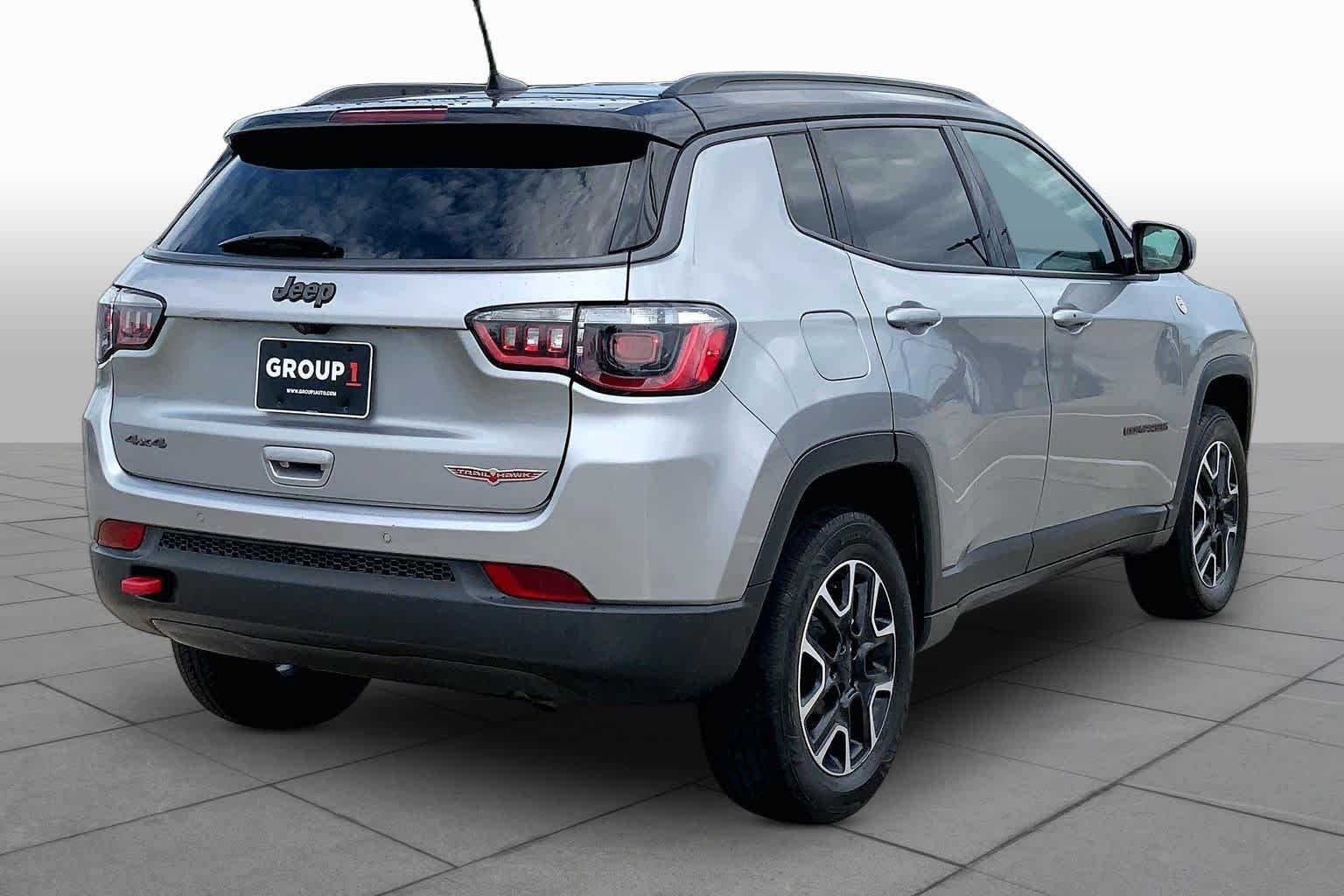 Used 2021 Billet Silver Metallic Clearcoat Jeep Trailhawk image 13