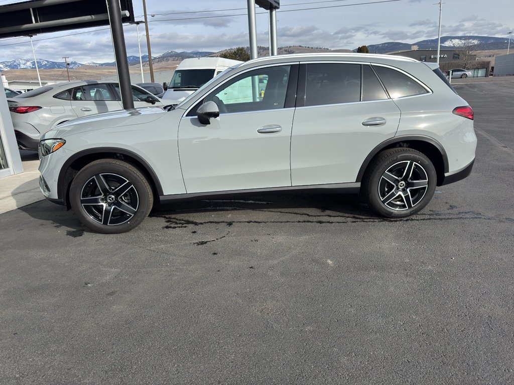 2026 Mercedes-Benz GLC GLC 300 4MATIC's photo
