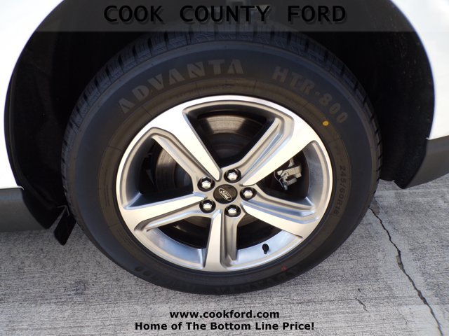 Used 2024 Star White Ford SEL image 26