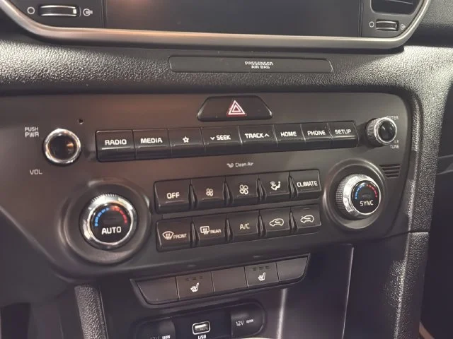 Used 2022 Red Kia LX image 17