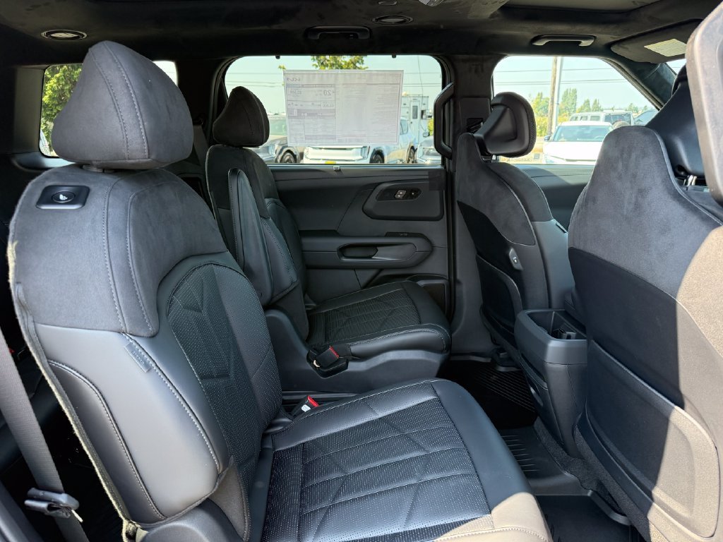 New 2027 Black Jade Green Kia X-Line SX Prestige image 13