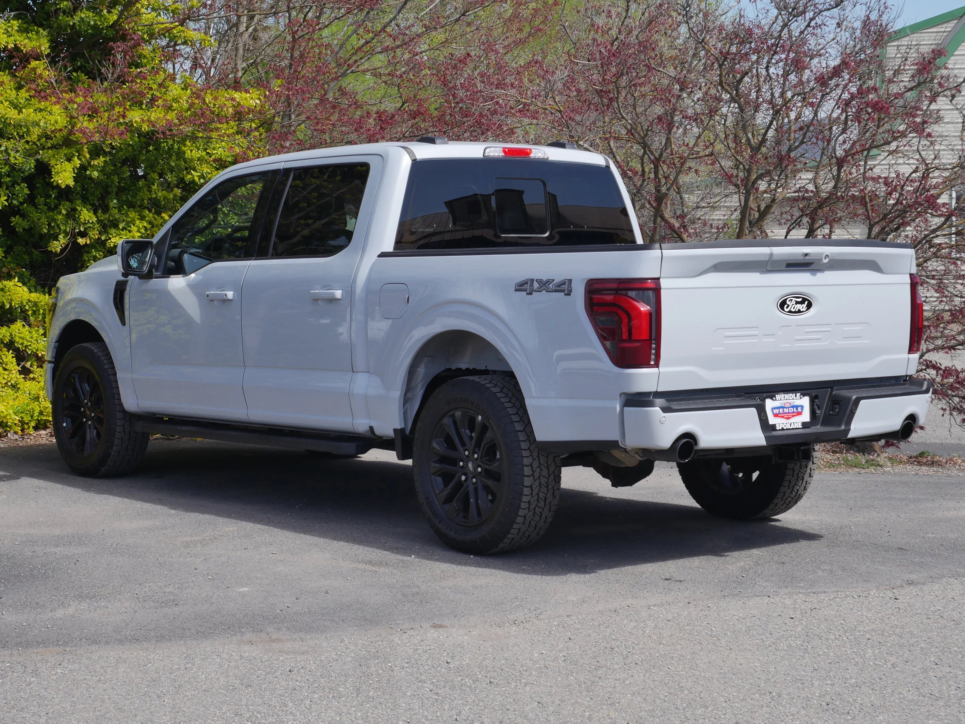 Certified Used 2025 Space White Metallic Ford LARIAT image 23