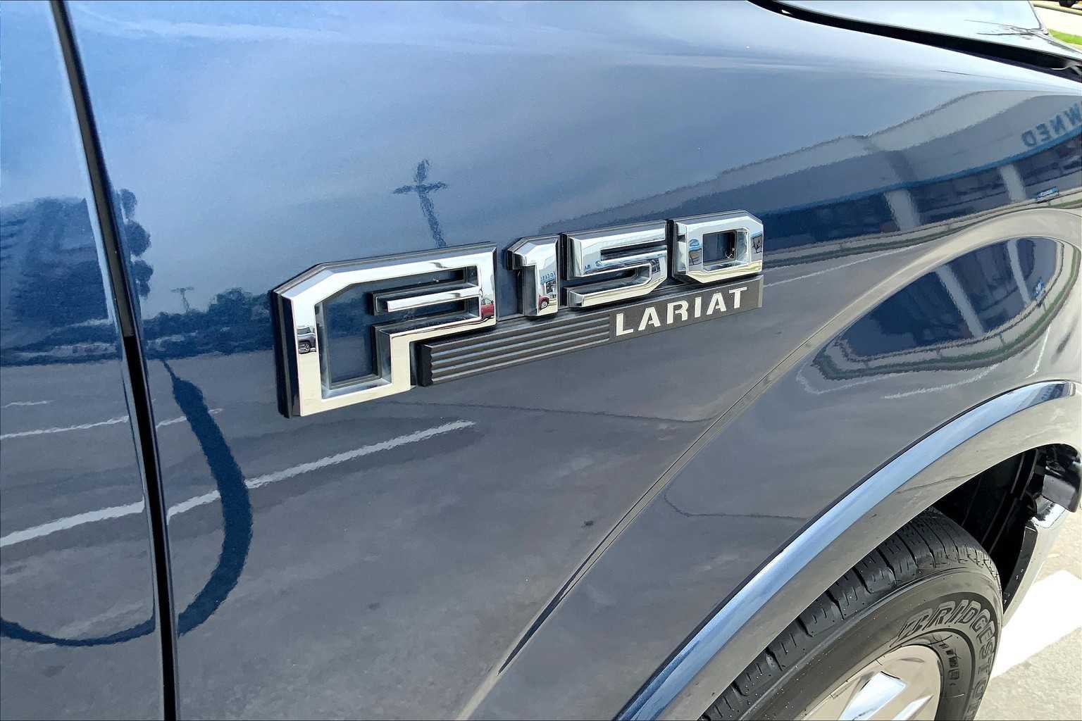 Used 2020 Blue Jeans Metallic Ford LARIAT image 9