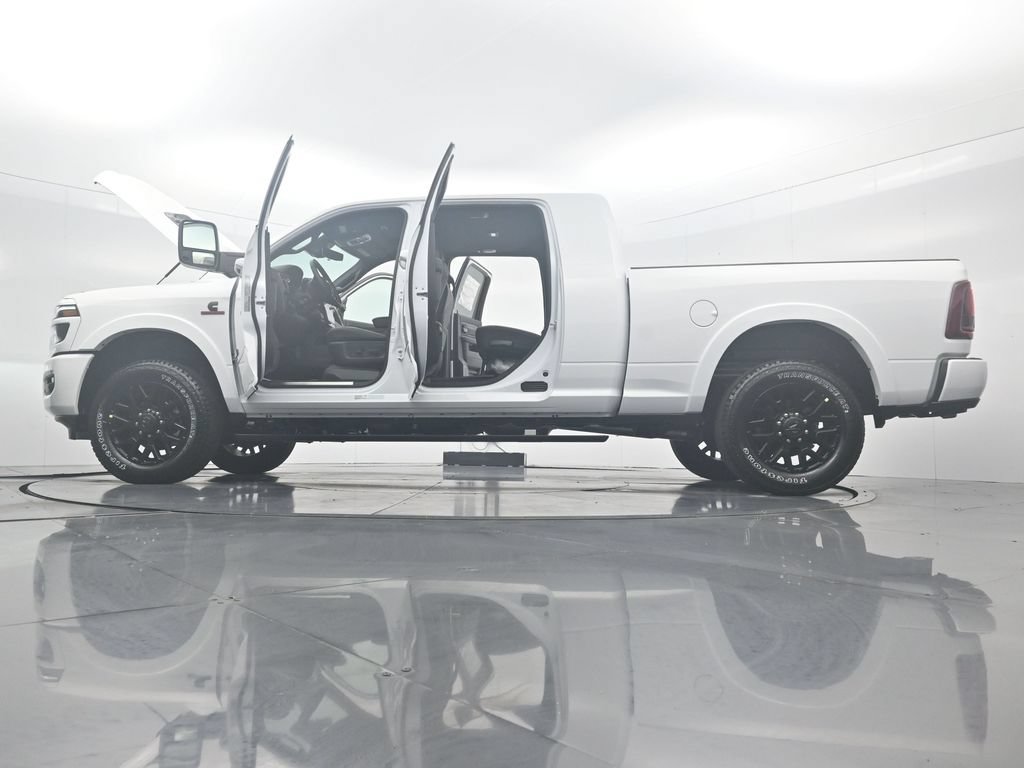 New 2027 Bright White Clear-Coat Exterior Paint RAM Limited image 48