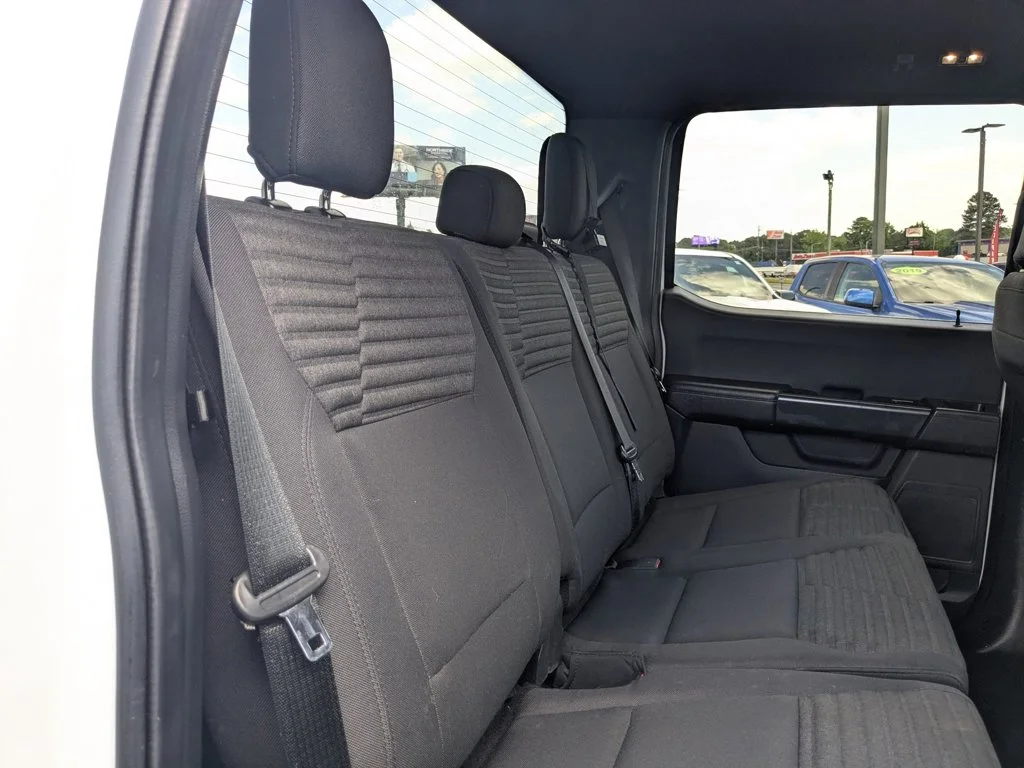 Used 2023  Ford XL 2WD SuperCrew 5.5