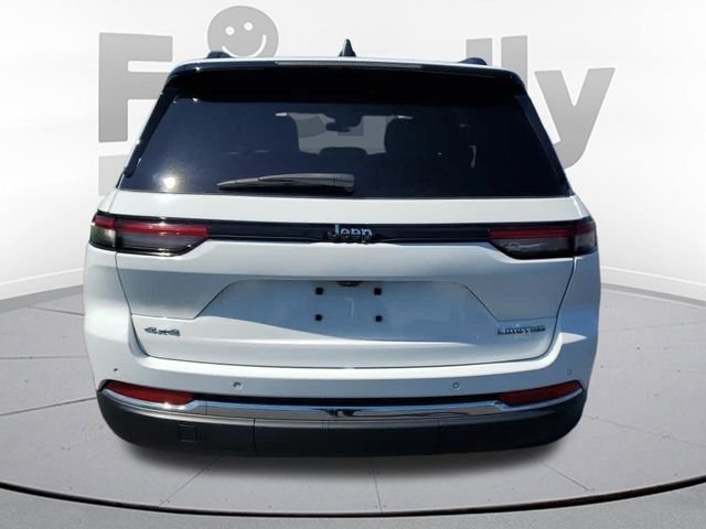 Used 2023 White Jeep Limited image 4