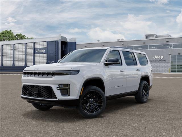 New 2026 Bright White Clear-Coat Exterior Paint Jeep Limited Reserve 4x4 image 2