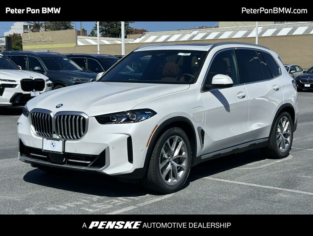 2026 BMW X5 xDrive50e's photo