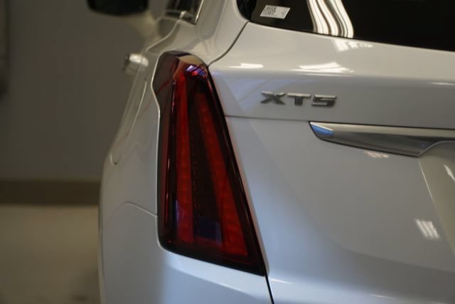 Certified Used 2023 Crystal White Tricoat Cadillac Premium Luxury image 4