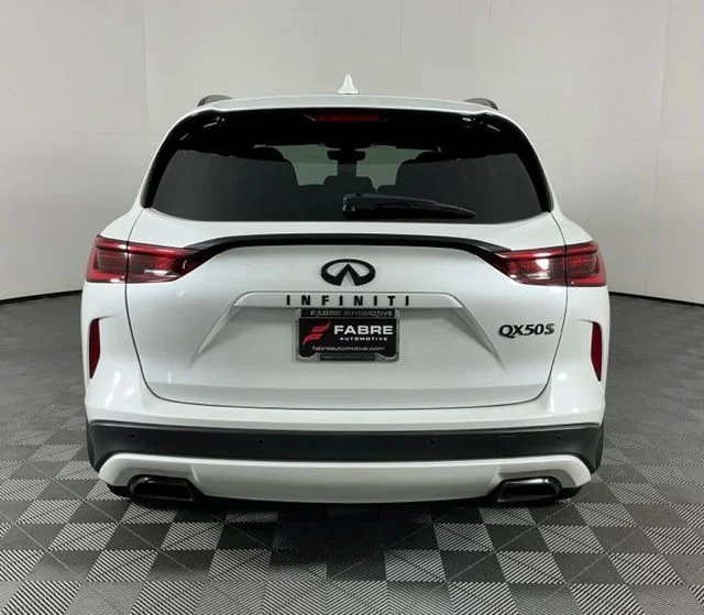 Certified Used 2024 White INFINITI SPORT image 6