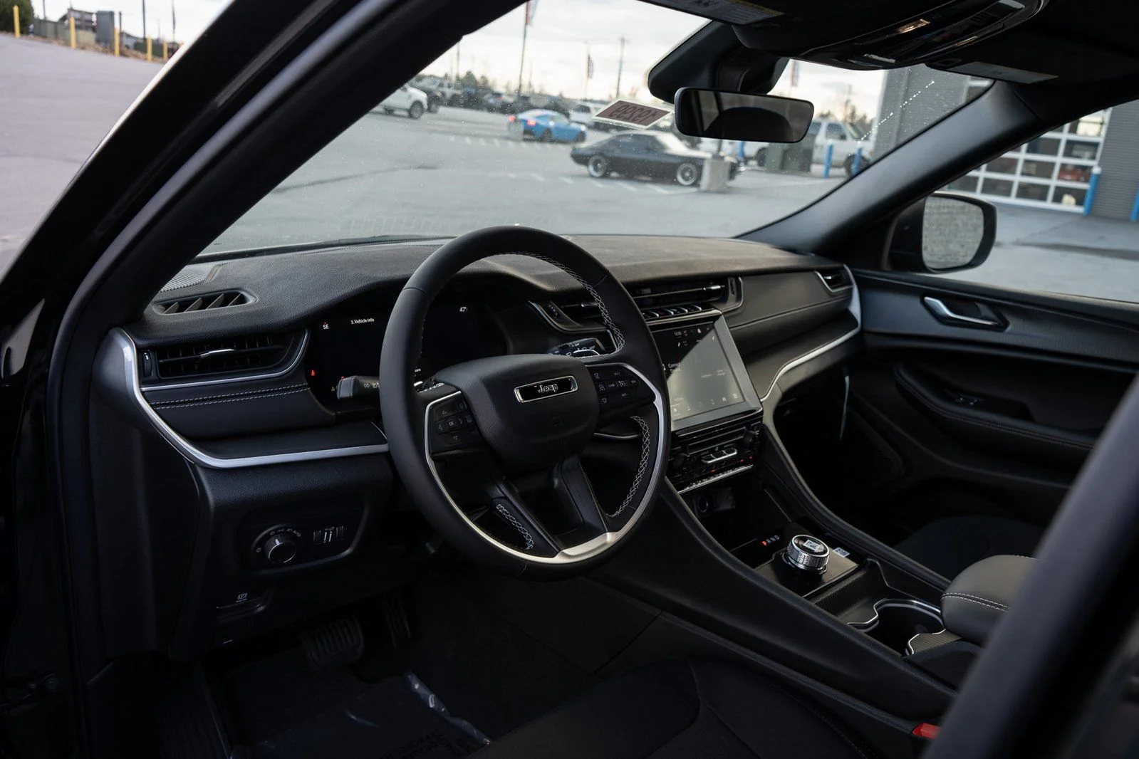 Used 2025 Black Jeep Laredo image 13
