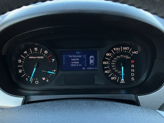 Used 2013 Ingot Silver Ford SEL image 13