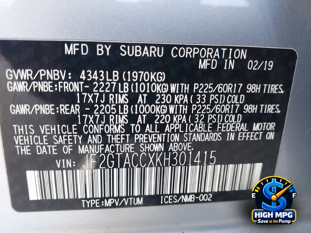 Used 2019 Silver Subaru 2.0i Premium image 33