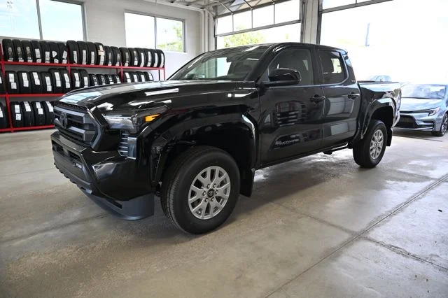 2026 Toyota Tacoma SR5 - Photo 9