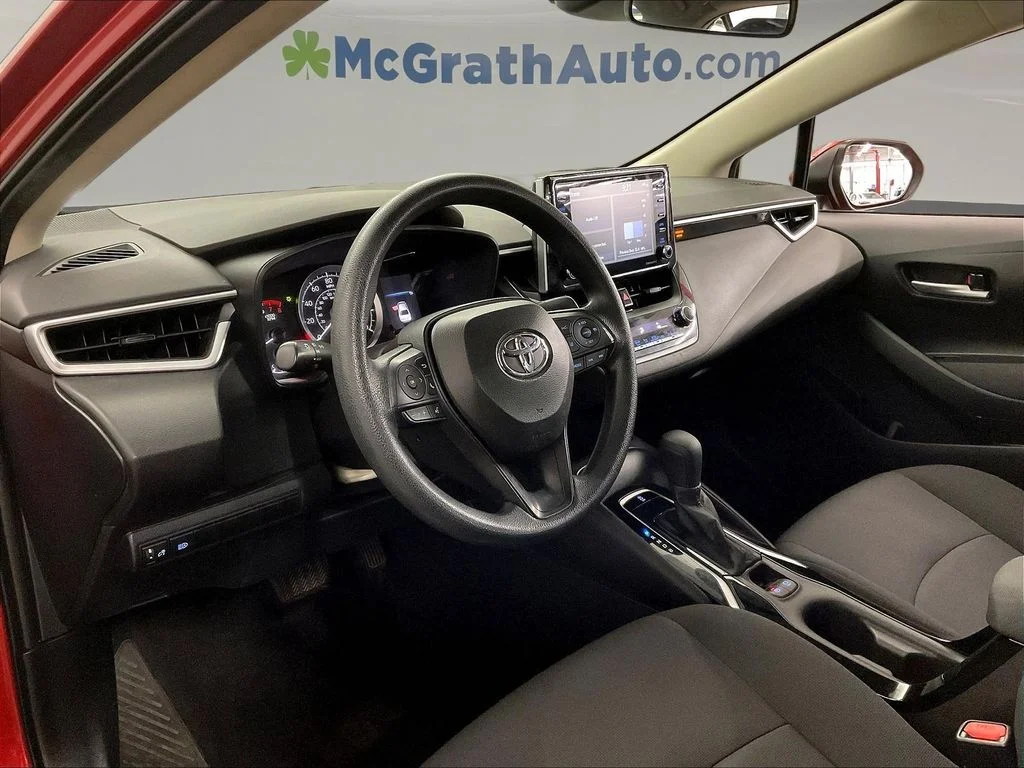 Used 2021 Red Toyota LE image 17
