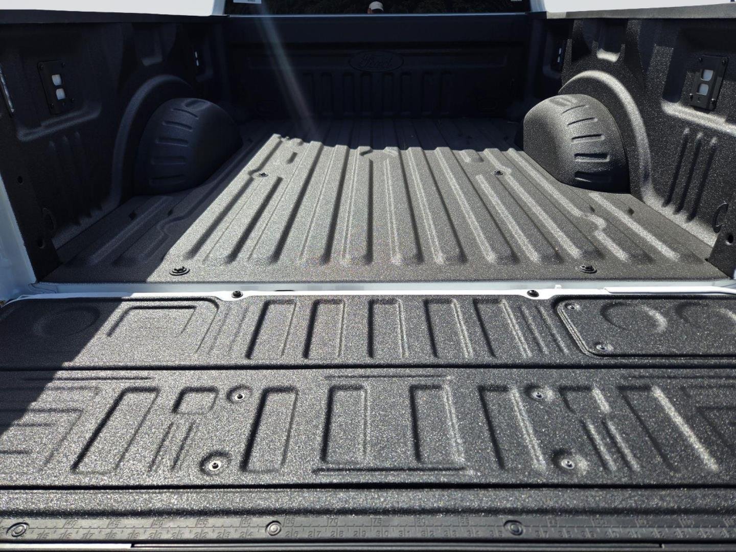 New 2026 Oxford White Ford F-250® XLT image 20