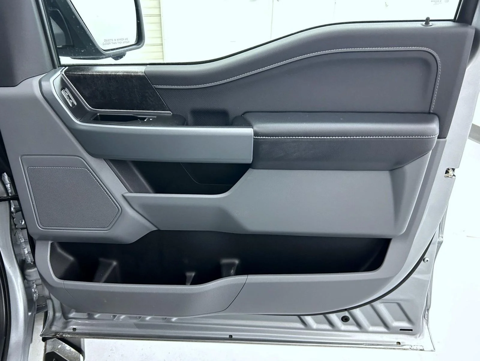 Used 2023 Silver Ford XLT image 16