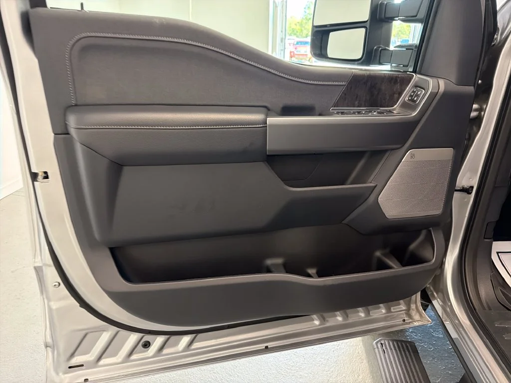 New 2027 Iconic Silver Metallic Ford F-250® Lariat® image 14