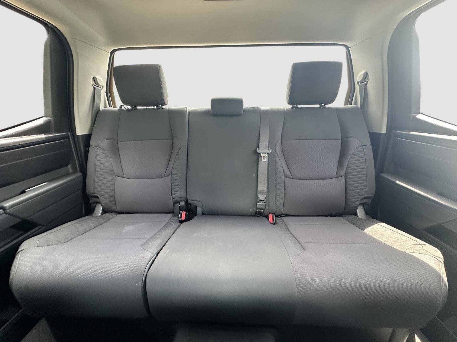 Used 2023 WHITE TOYOTA TRUCK SR image 13