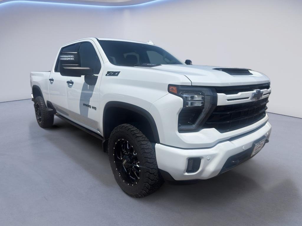 Used 2024 Summit White Chevrolet LTZ image 4