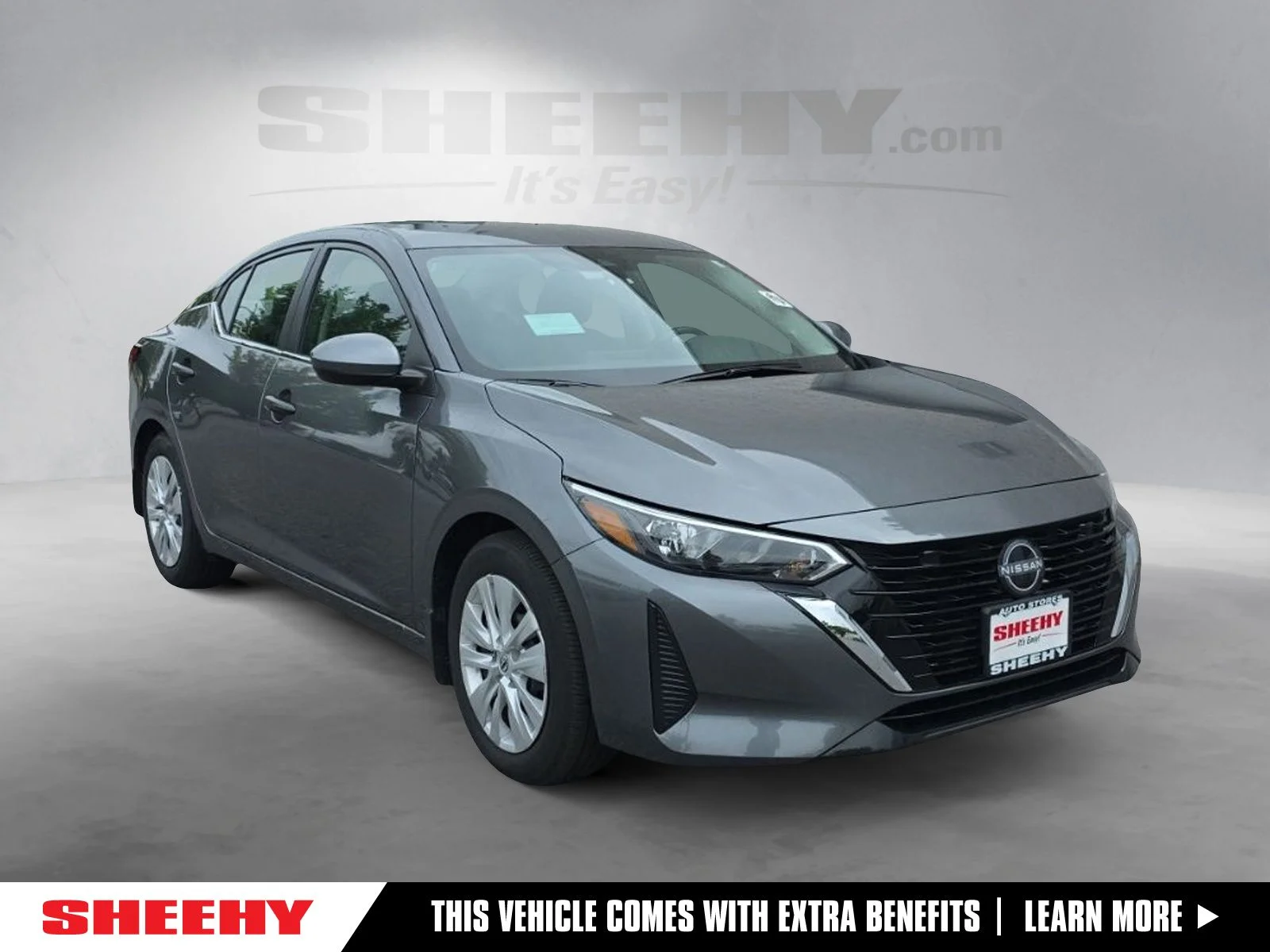 Used 2025 Gray Nissan S image 1