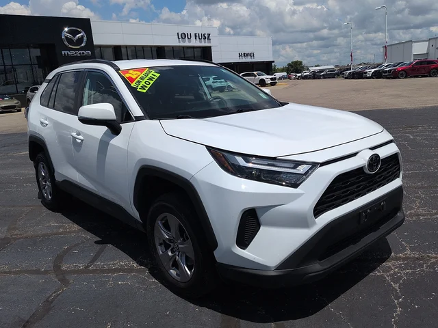 2025 Toyota RAV4 XLE
