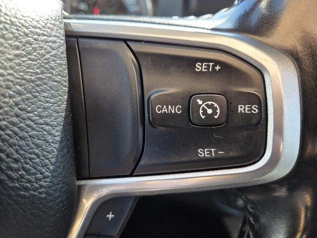 Used 2020 Patriot Blue Pearlcoat Ram Laramie image 14