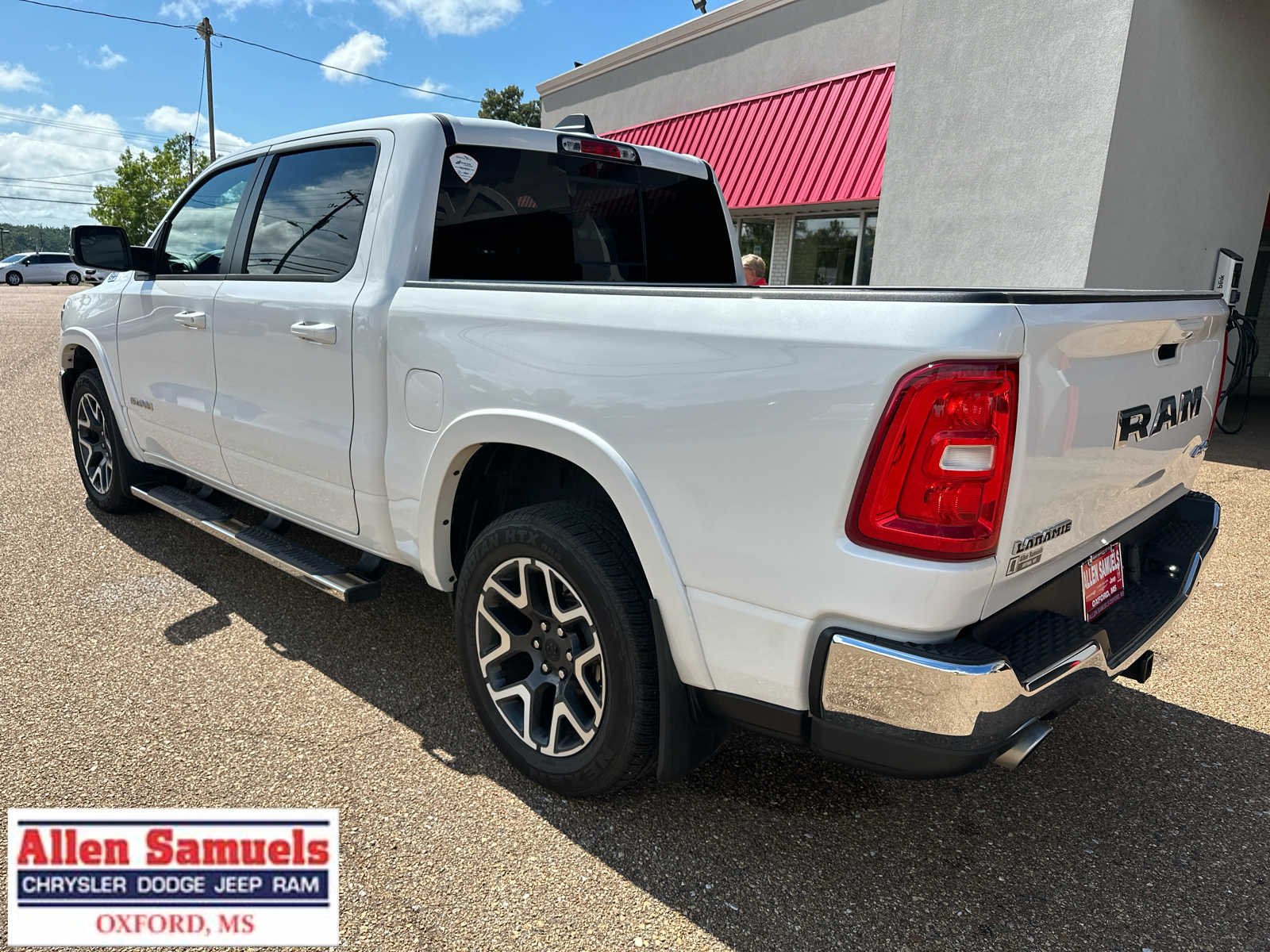 Used 2025 Bright White Clearcoat Ram Laramie image 5