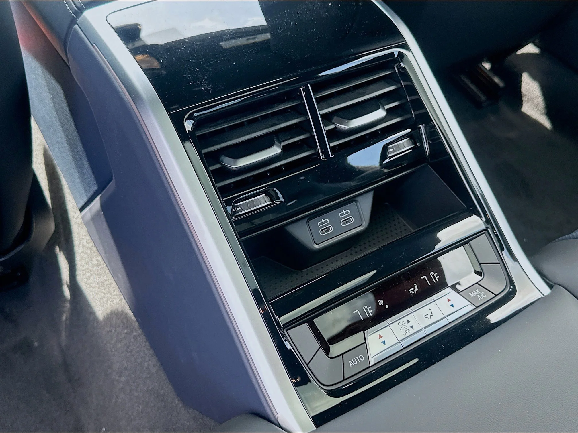 2026 BMW 8 Series 840i - Photo 20