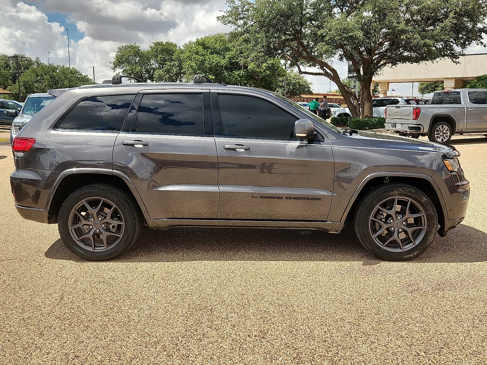 Used 2021 Gray Jeep Limited image 5
