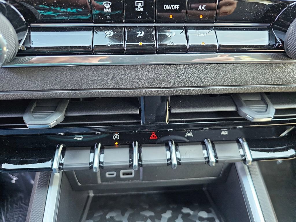 2026 Chevrolet Colorado Work Truck - Photo 28