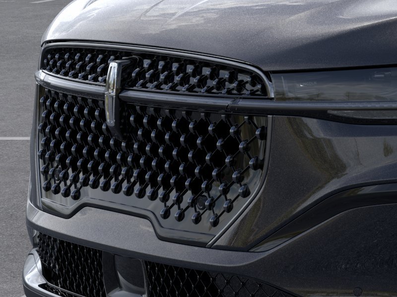 New 2026 Infinite Black Metallic Clearcoat Lincoln Premiere image 17