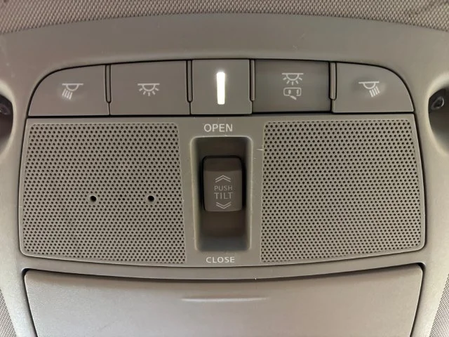 Used 2019 White Nissan SV image 23