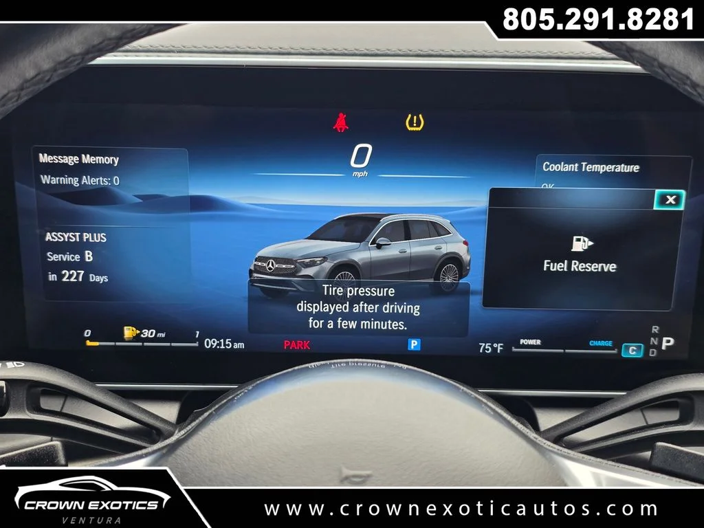 Used 2023  Mercedes-Benz GLC 300 image 29