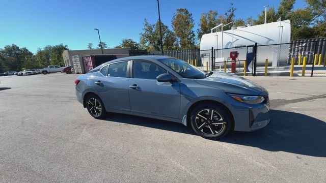 Used 2025 Gray Nissan SV image 2