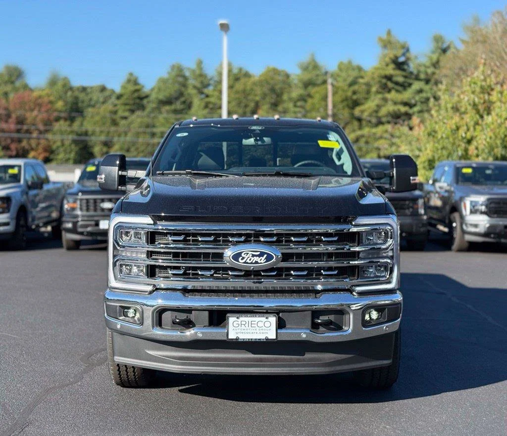 New 2027 Agate Black Metallic Ford F-250® Lariat® image 11