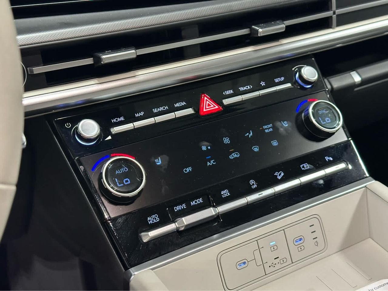 New 2025 Rockwood Green Hyundai SEL AWD image 31